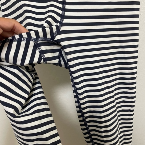 DYI 7/8 Length Stripe Workout Leggings Size XS - Picture 3 of 5